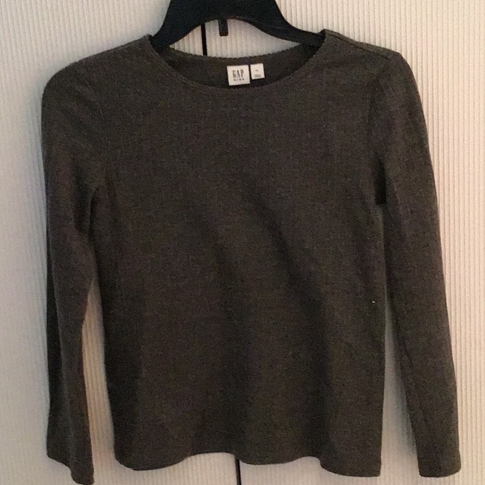 Long sleeve gap